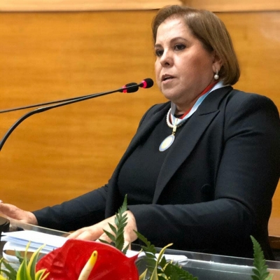 Juíza recebe homenagem com Medalha de Direitos Humanos Dom José Vicente Távora