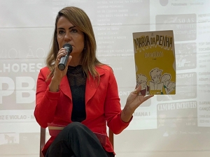 Coordenadoria da Mulher realiza palestra sobre a Lei Maria da Penha para estudantes