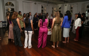 'Caf&eacute; com Mulheres' refor&ccedil;a a&ccedil;&otilde;es no enfrentamento &agrave; viol&ecirc;ncia relativas ao Agosto Lil&aacute;s