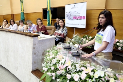 Coordenadoria da Mulher participa de a&ccedil;&otilde;es referentes ao 8 de mar&ccedil;o