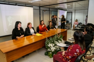Paz em casa: semana come&ccedil;a com palestra sobre feminic&iacute;dio no TCE