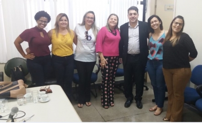 Reuni&atilde;o para constru&ccedil;&atilde;o de fluxograma e formata&ccedil;&atilde;o de protocolo da rede de atendimento/enfrentamento do munic&iacute;pio de Est&acirc;ncia/SE.