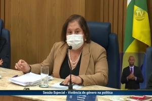 Coordenadora da Mulher do TJSE palestra em Audi&ecirc;ncia P&uacute;blica na C&acirc;mara Municipal