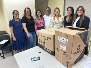Articula&ccedil;&atilde;o da Coordenadoria da Mulher propicia doa&ccedil;&atilde;o de equipamentos para cursos em mais nove CRAM's
