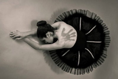 Viol&ecirc;ncia Contra a Mulher: TJSE lan&ccedil;a Exposi&ccedil;&atilde;o Fotogr&aacute;fica Colorindo a Dor