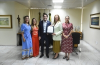 Semana da Sa&uacute;de: conv&ecirc;nio assistir&aacute; mulheres e crian&ccedil;as em situa&ccedil;&atilde;o de viol&ecirc;ncia e vulnerabilidade