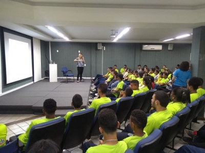Oficina com alunos do Instituto Luciano Barreto Jr.