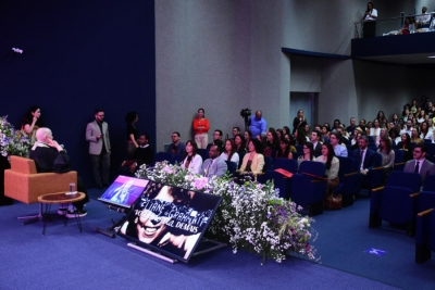 Segundo dia do Fovid &eacute; encerrado com palestras da monja Coen e Lili de Grammont