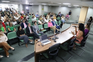 Aberta 29&ordf; Semana da Justi&ccedil;a pela Paz em Casa com palestra &lsquo;O que &eacute; ser mulher?&rsquo;