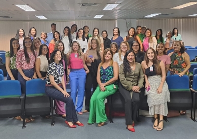 Coordenadoria da Mulher capacita profissionais que atuam nos Crams
